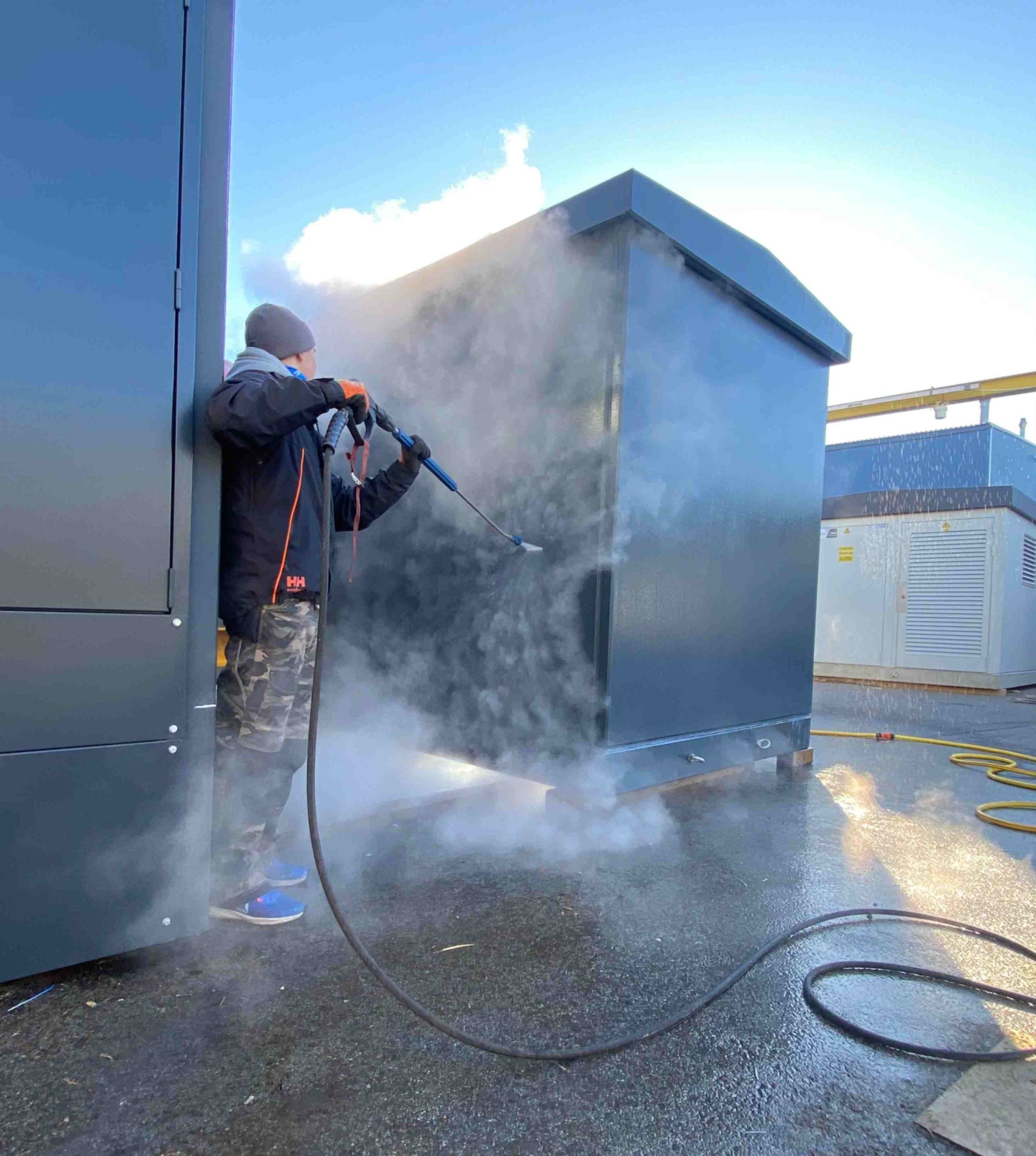 Kuumaveesurvepesuga kaitsevaha eemaldus.