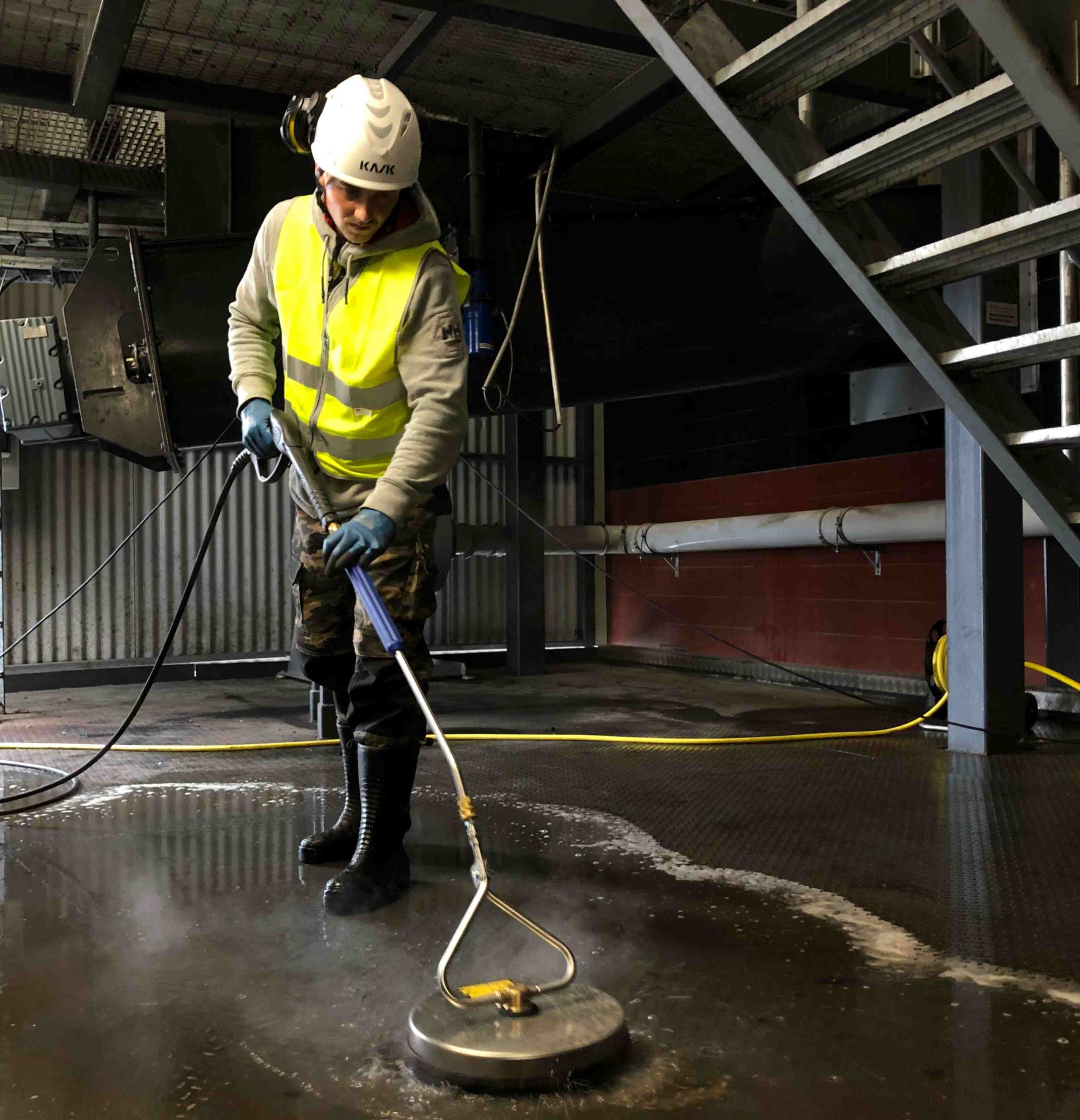 Tööstuslik kuumaveesurvepesu